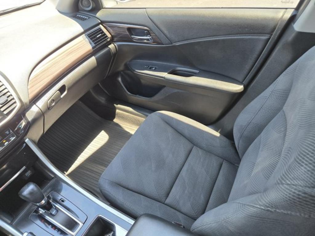 2016 Honda Accord - $12,995
