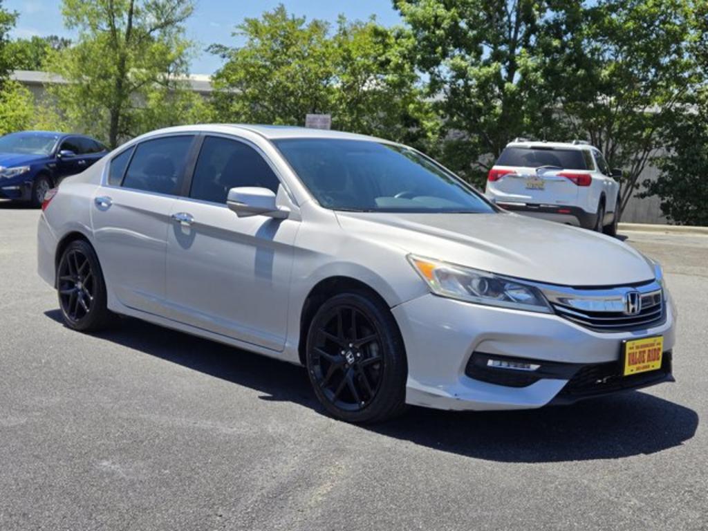 2016 Honda Accord - $12,995
