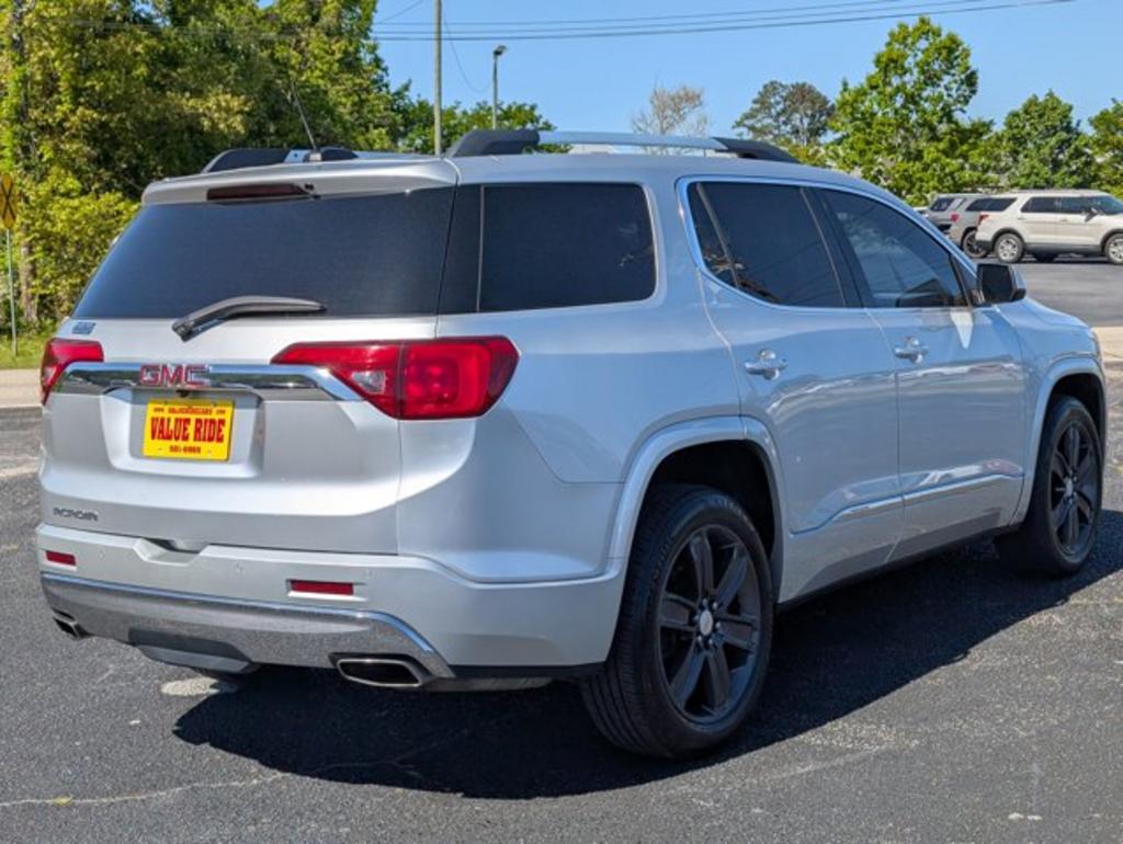 2017 GMC Acadia  photo