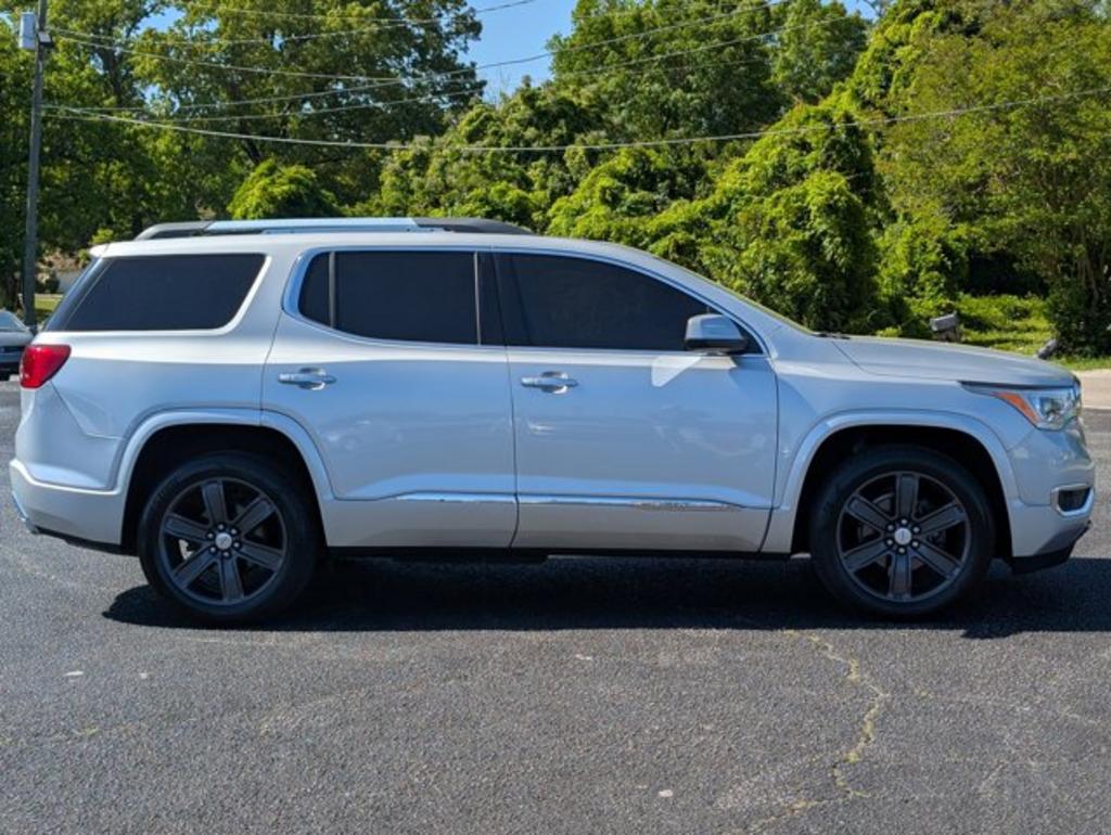 2017 GMC Acadia  photo