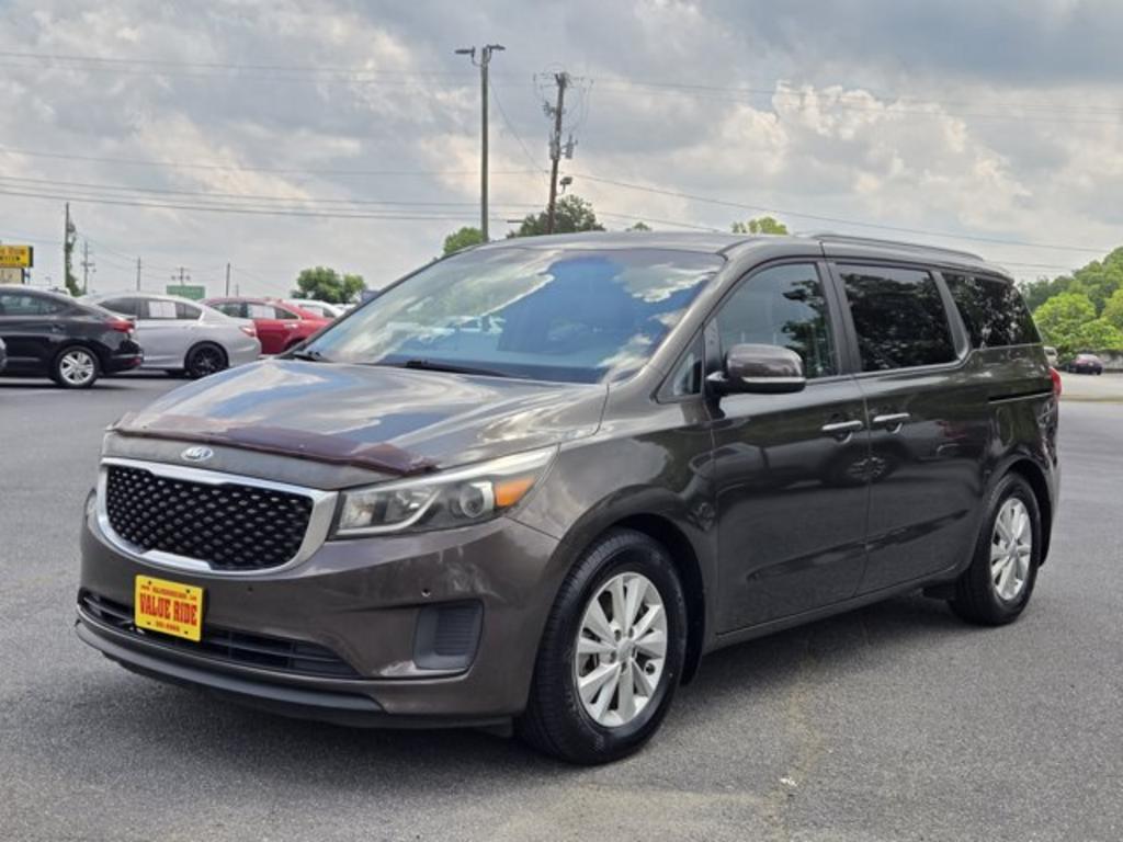 2016 Kia Sedona - $10,995