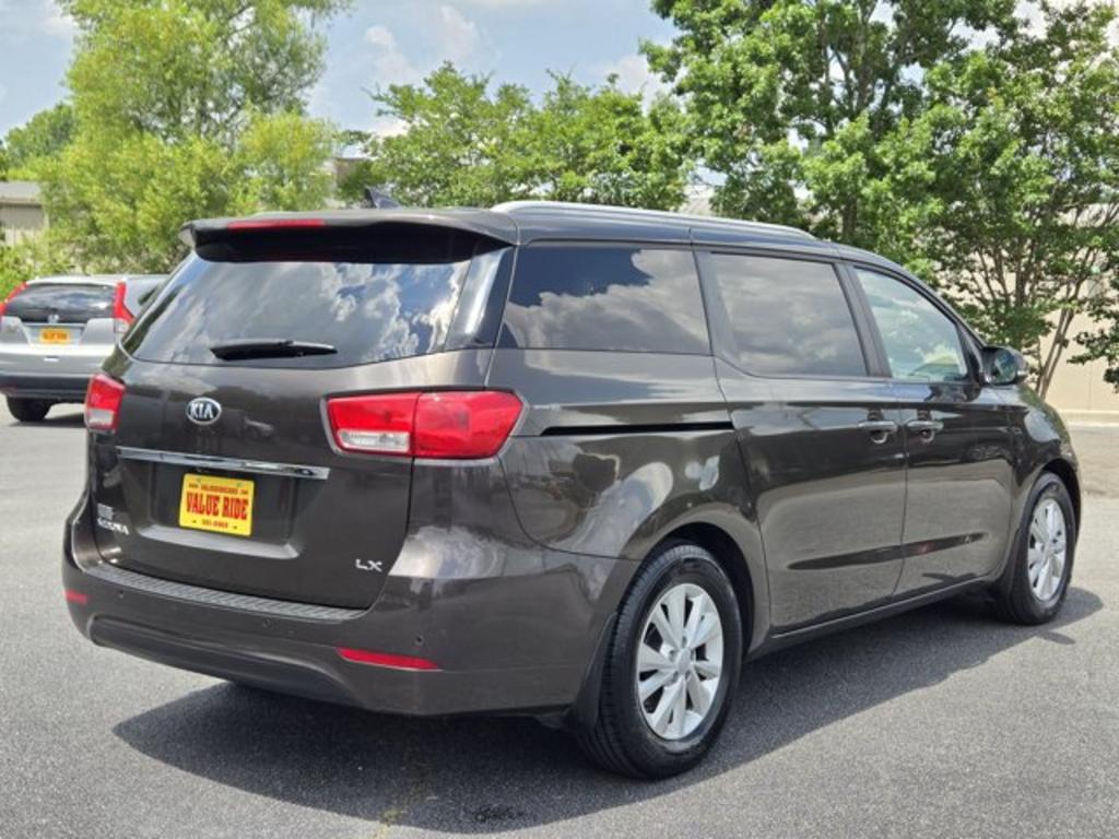 2016 Kia Sedona - $10,995