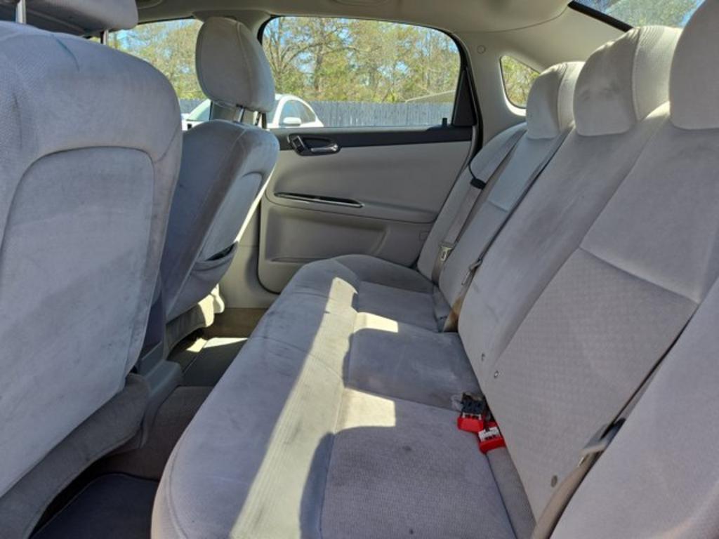2009 Chevrolet Impala LT photo