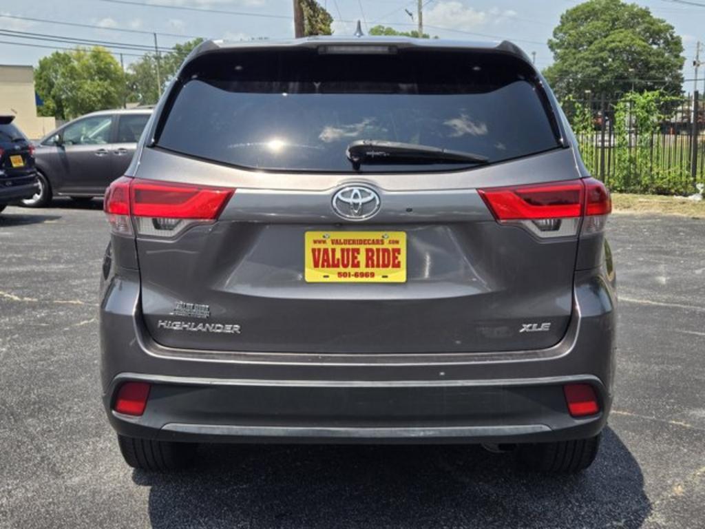2017 Toyota Highlander - $16,995