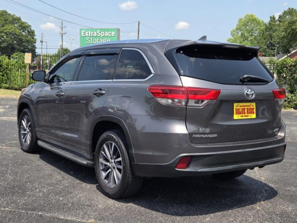 2017 Toyota Highlander - $16,995