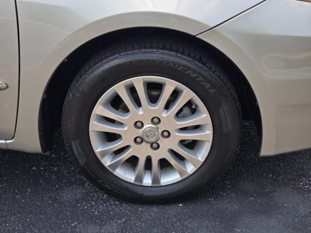 2008 Toyota Sienna - $7,495