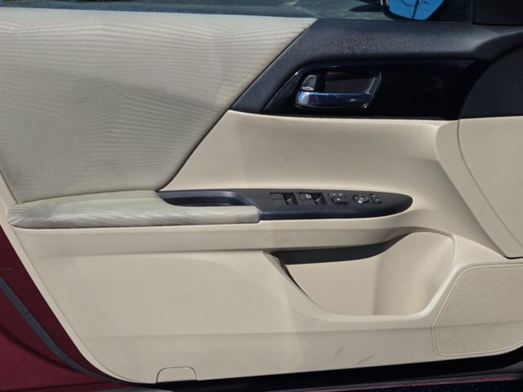 2017 Honda Accord - $12,995