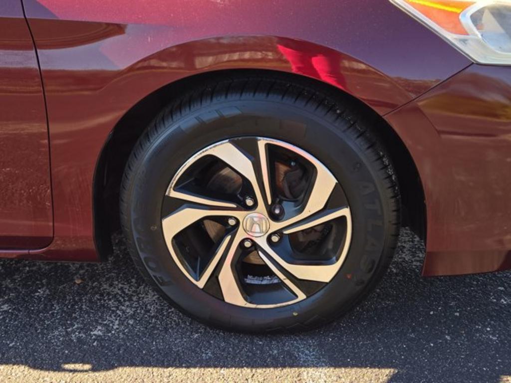 2017 Honda Accord - $12,995