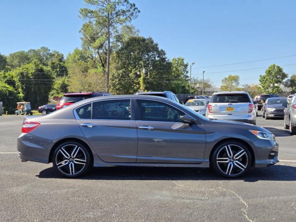 2017 Honda Accord - $12,995
