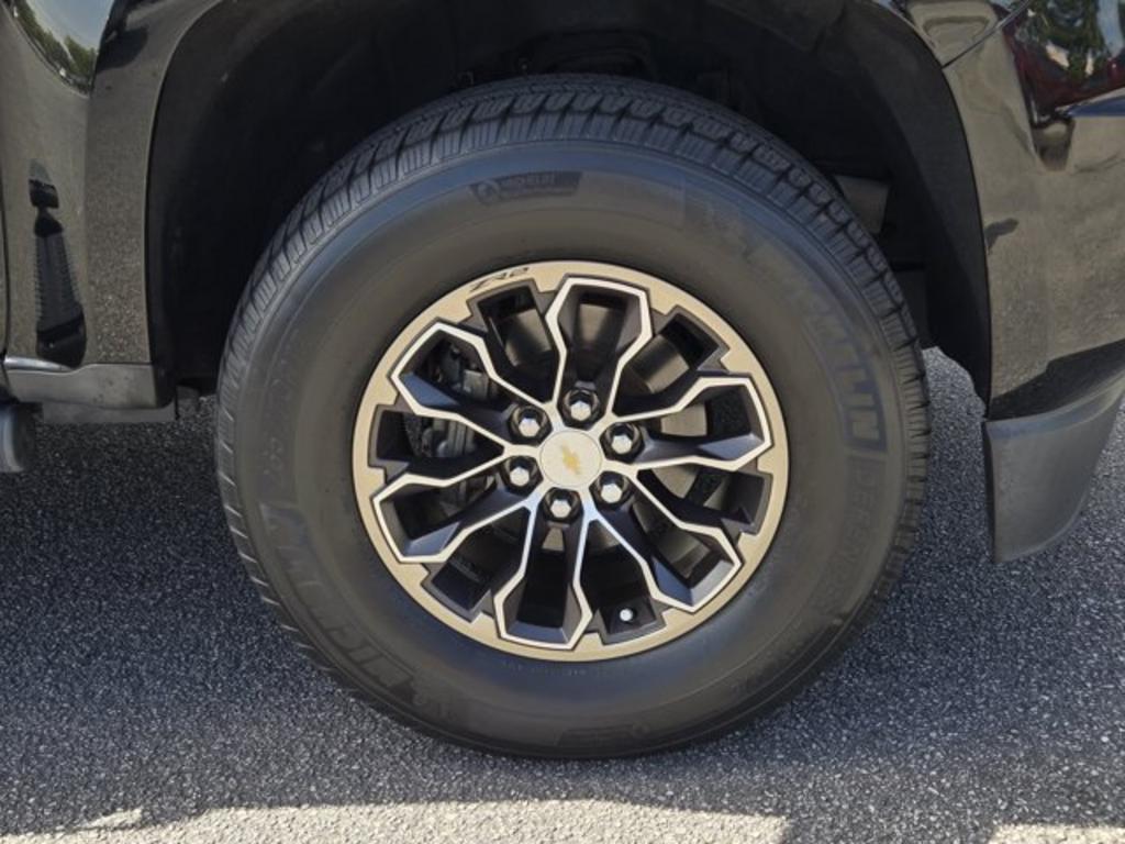 2017 Chevrolet Colorado - $18,995