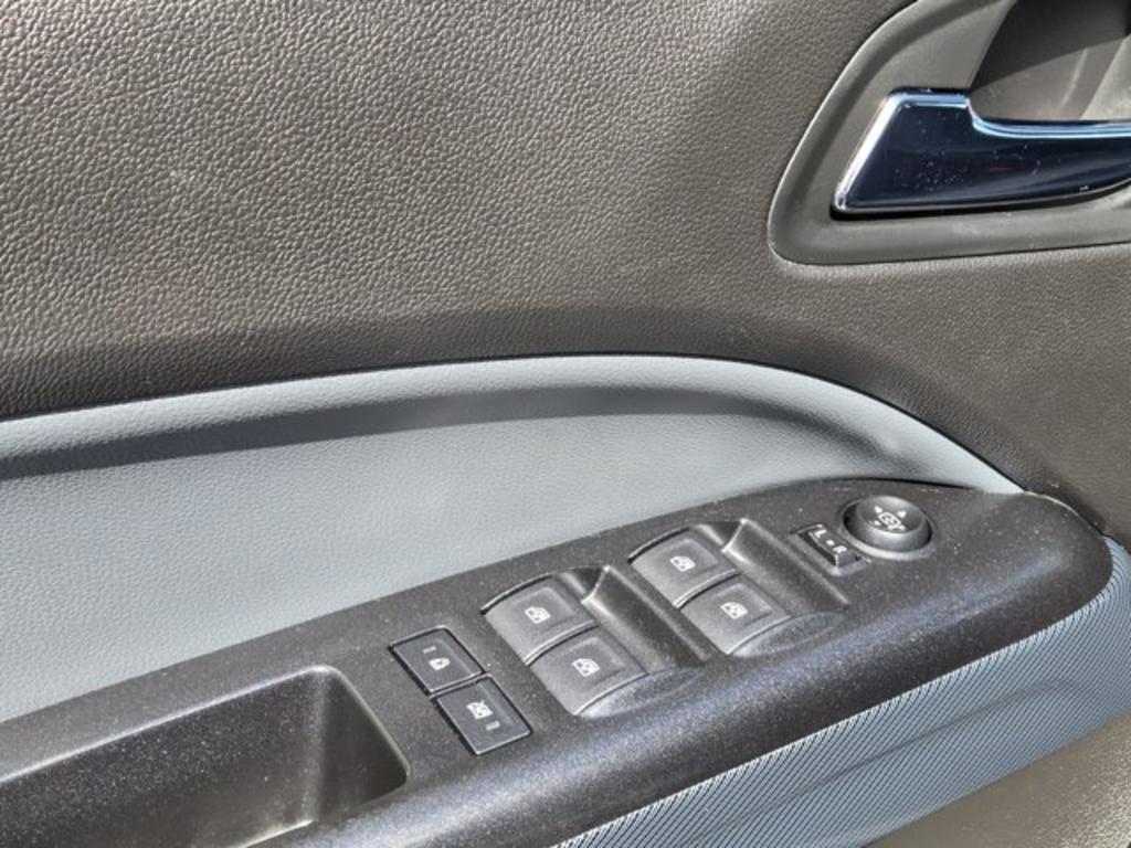 2017 Chevrolet Colorado - $18,995