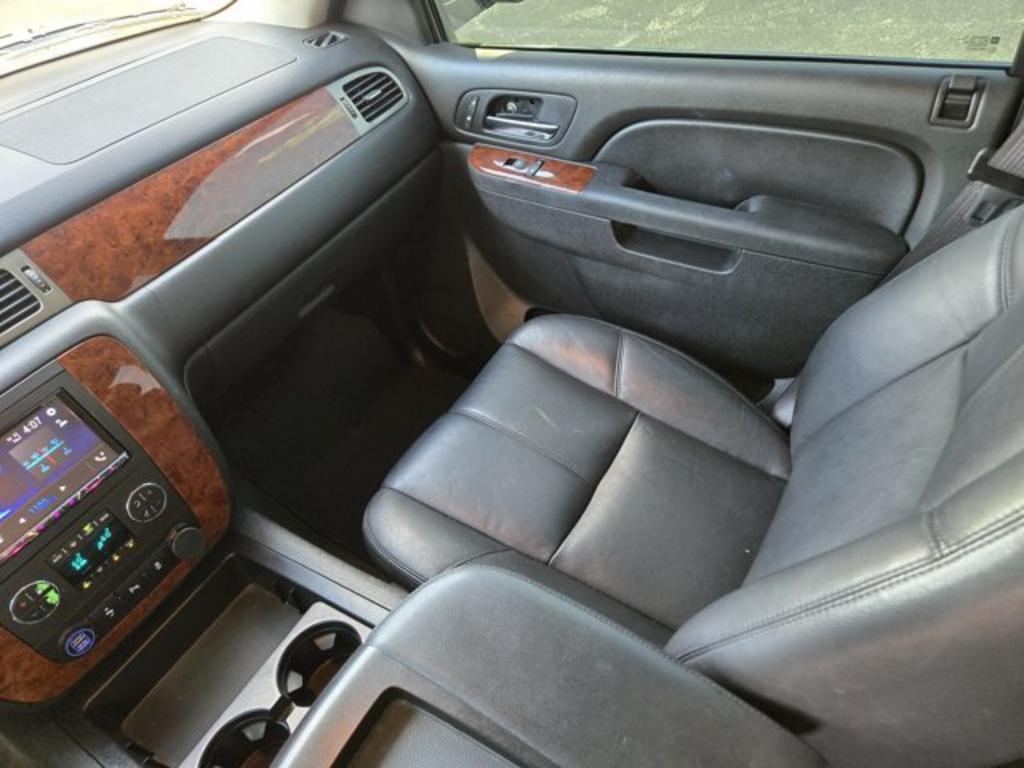 2013 Chevrolet Tahoe - $12,995