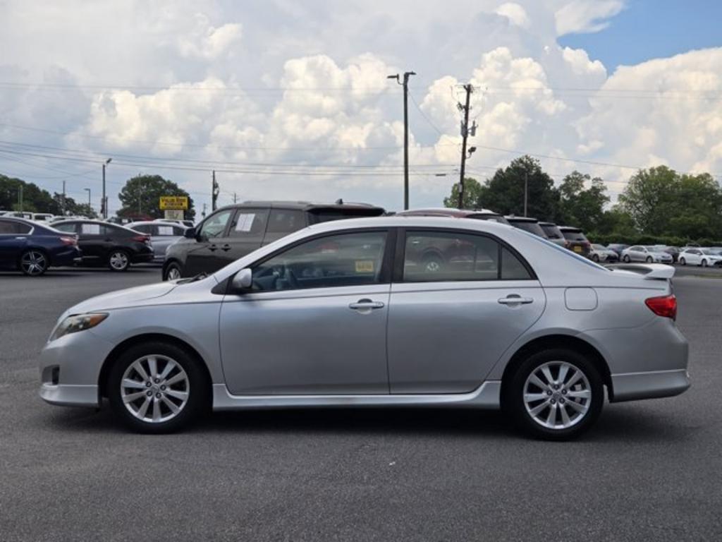 2010 Toyota Corolla - $9,995