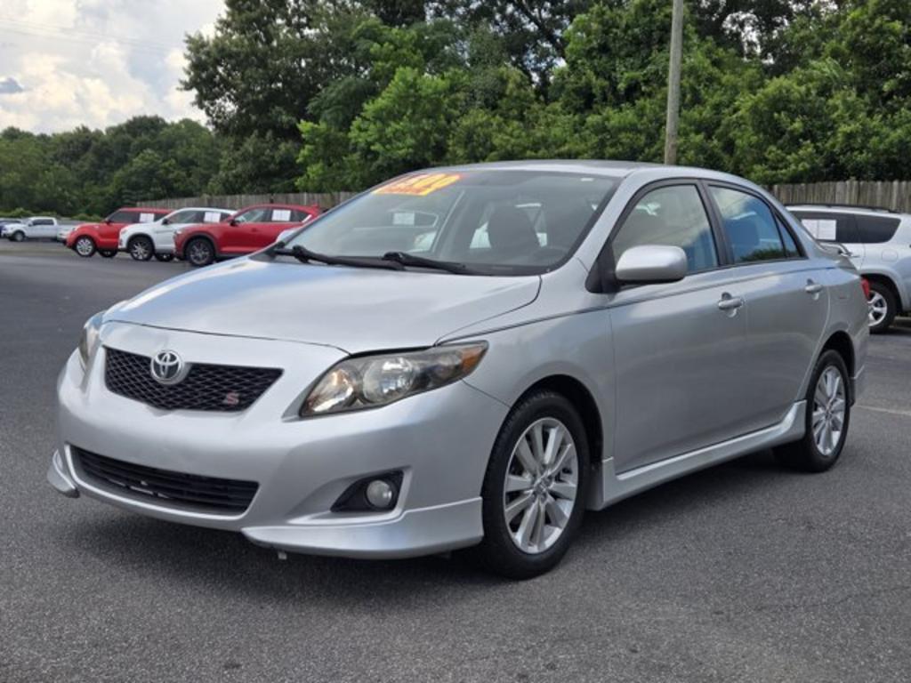2010 Toyota Corolla - $9,995