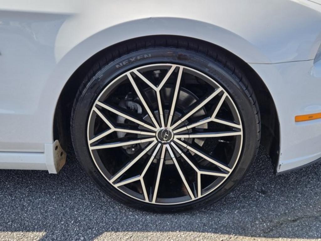 2014 Ford Mustang - $16,995