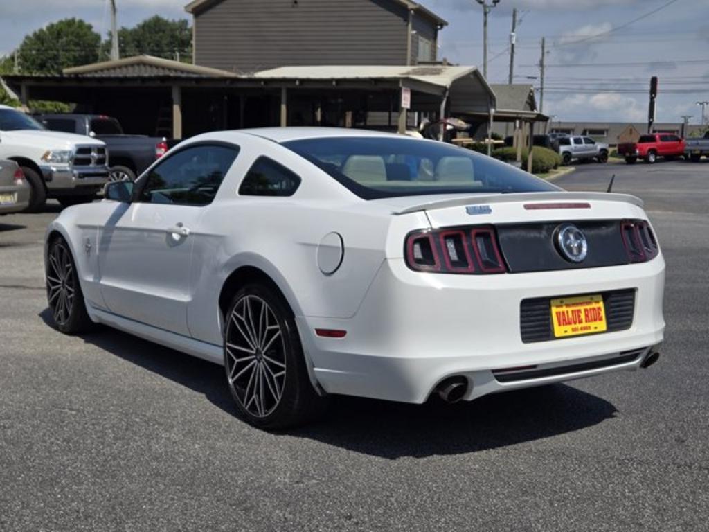 2014 Ford Mustang - $16,995