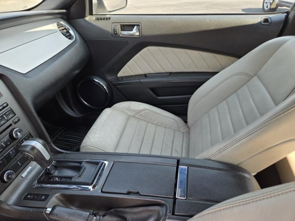 2014 Ford Mustang - $16,995