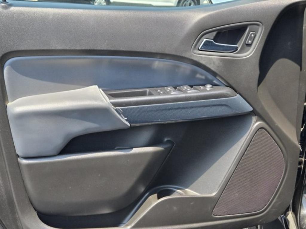 2015 Chevrolet Colorado - $14,995