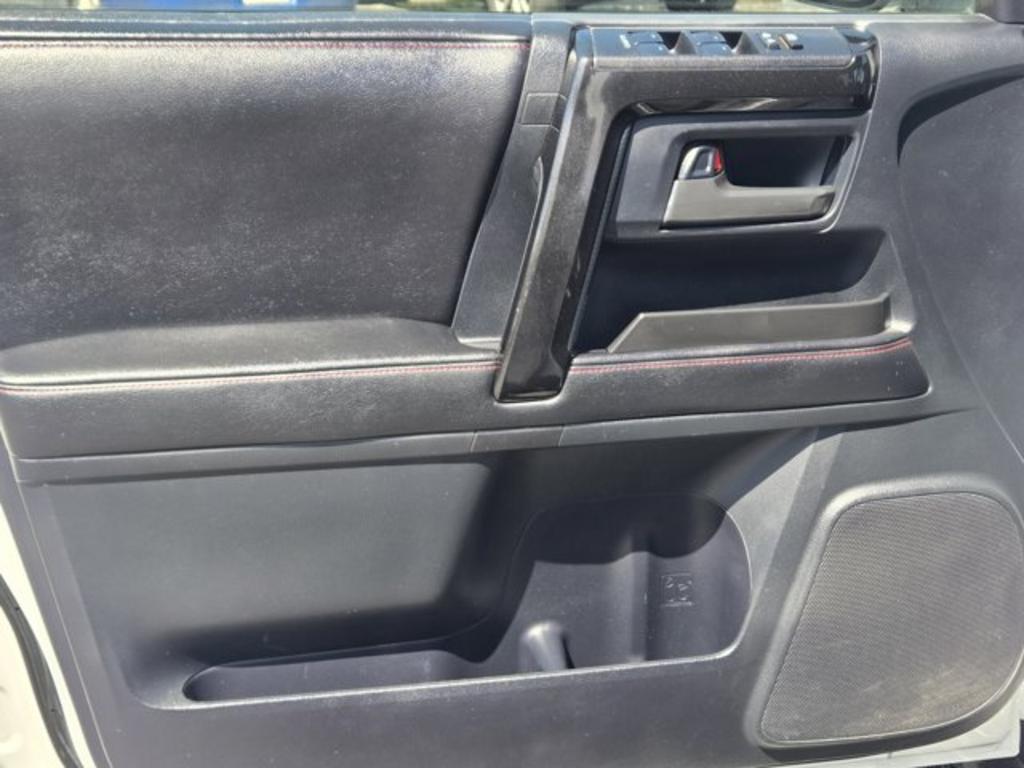 2015 Toyota 4Runner - $16,995