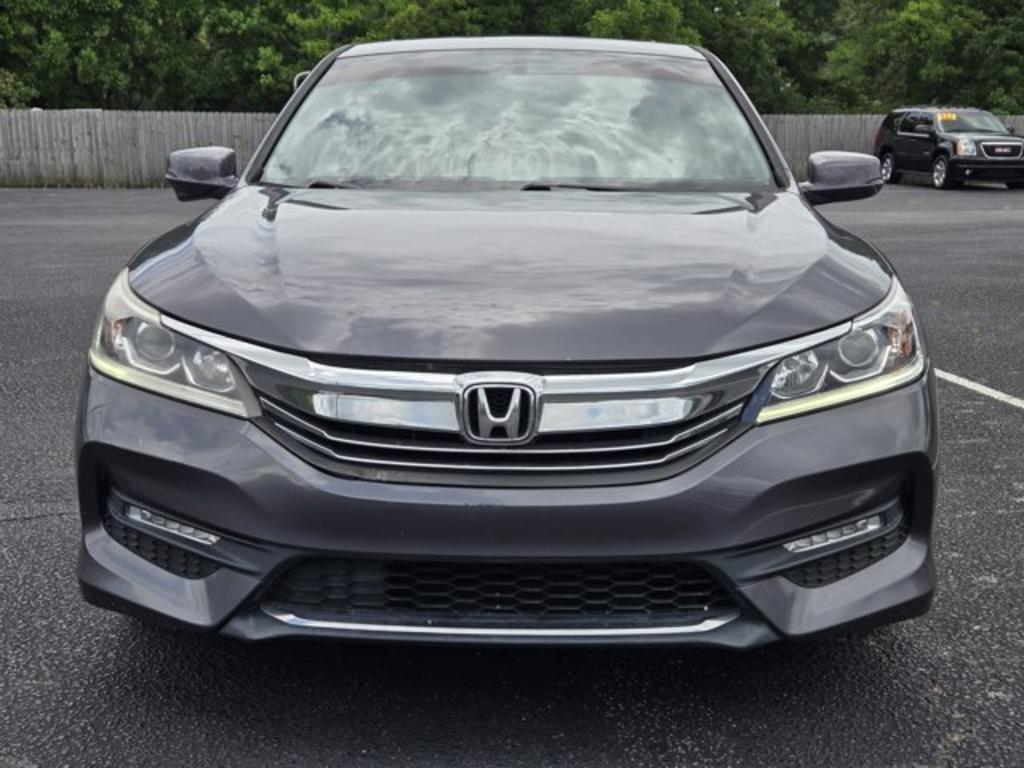 2017 Honda Accord - $13,995