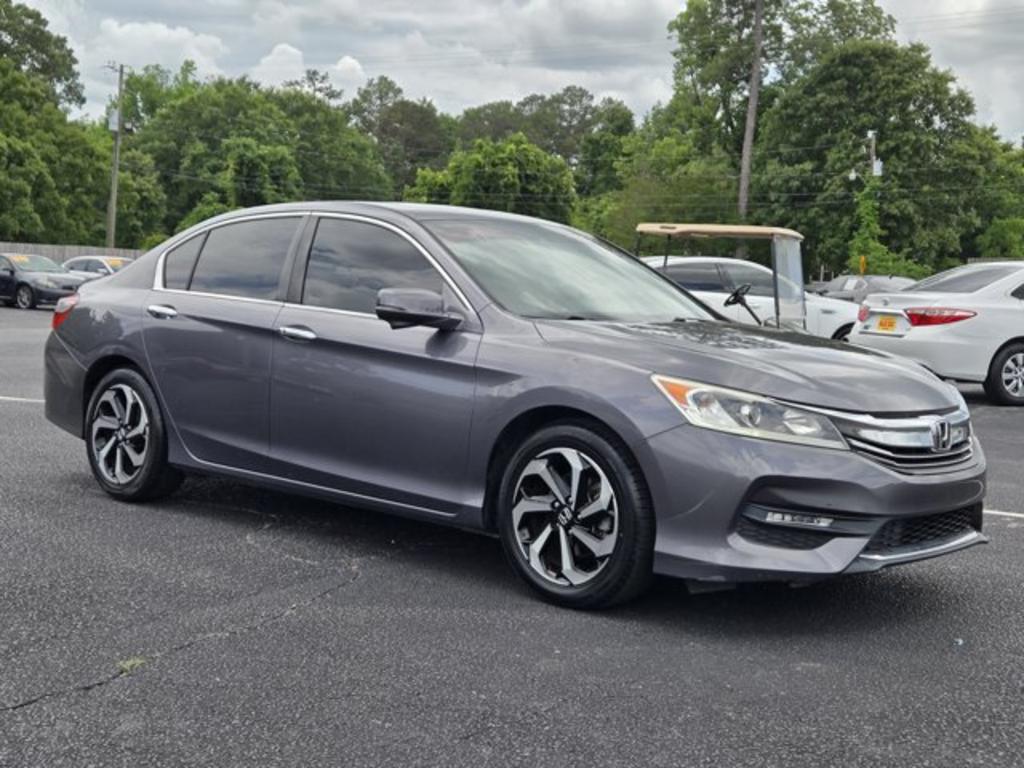 2017 Honda Accord - $13,995