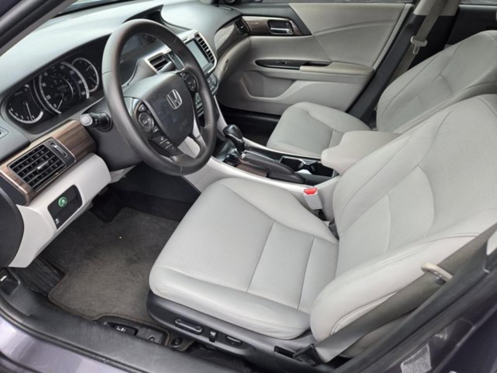 2017 Honda Accord - $13,995