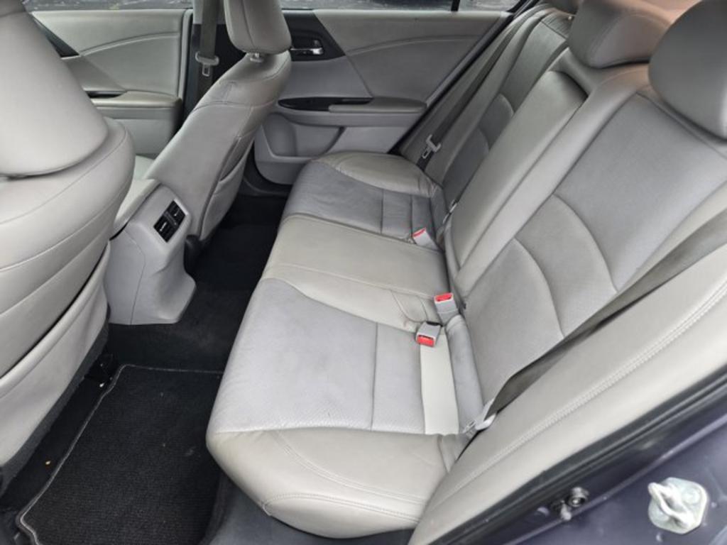 2017 Honda Accord - $13,995