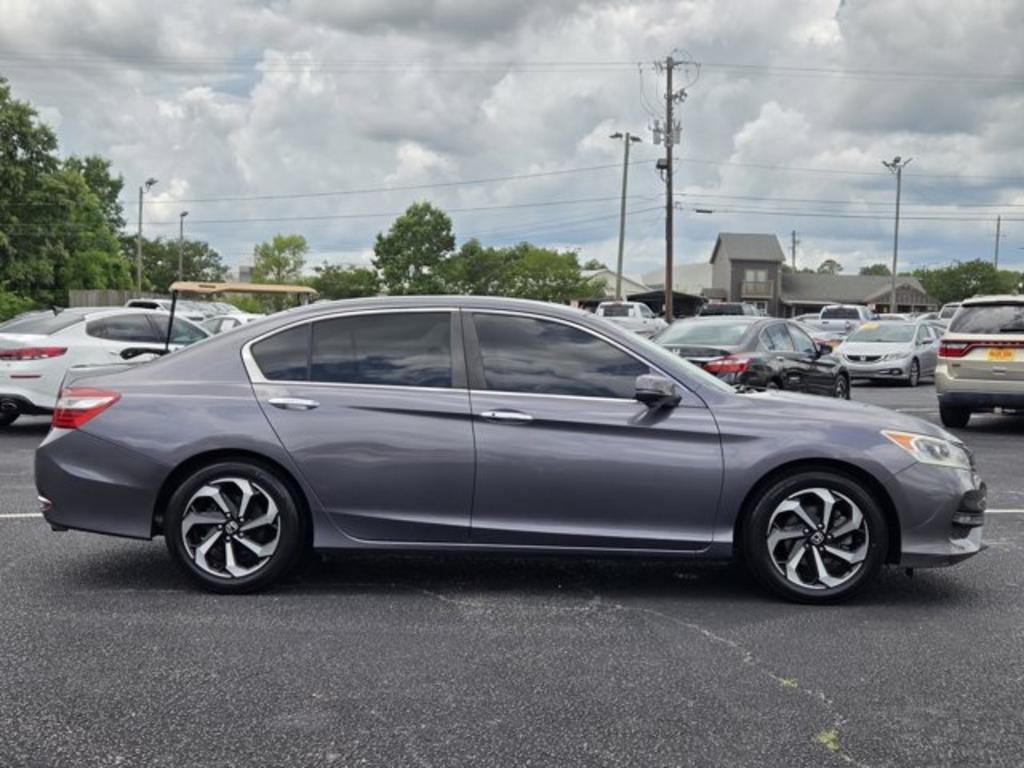 2017 Honda Accord - $13,995