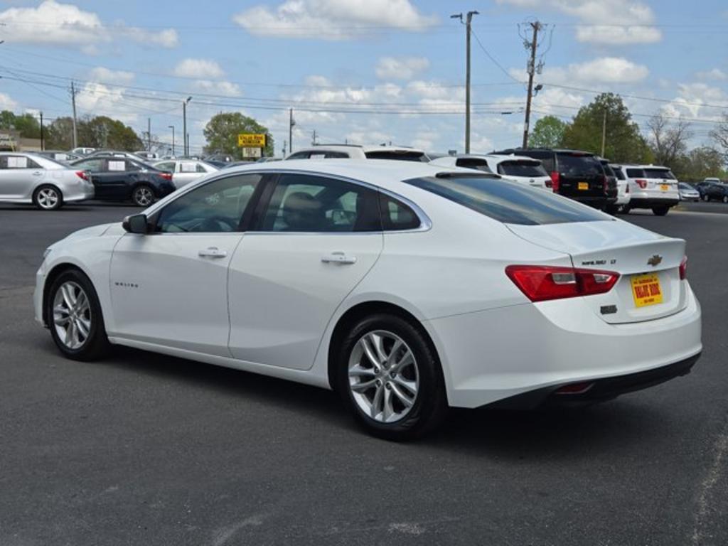 2016 Chevrolet Malibu  photo
