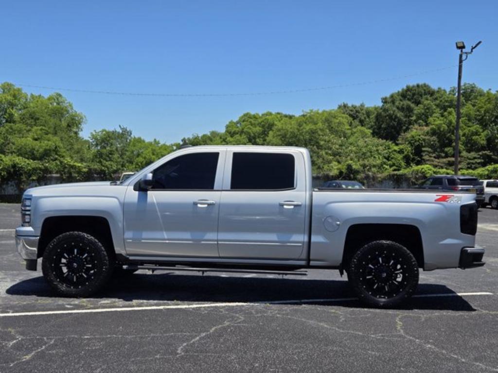 2015 Chevrolet Silverado - $22,995