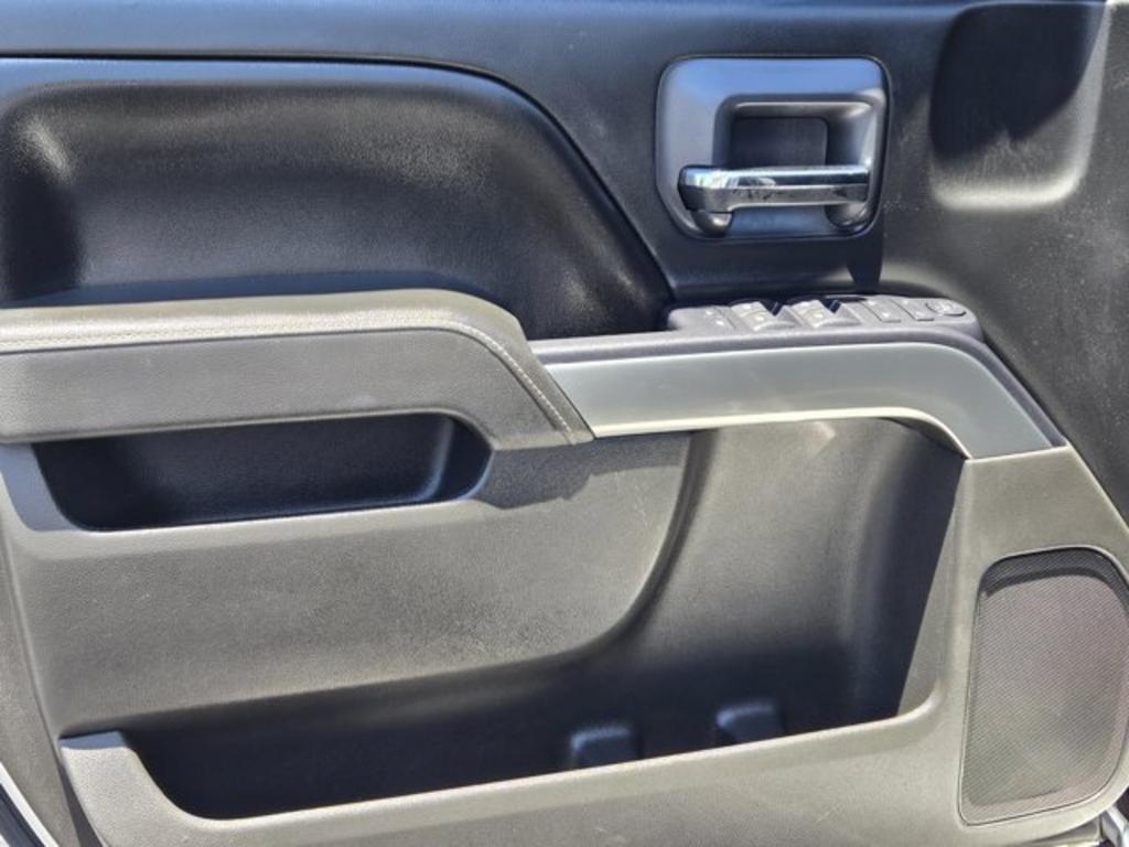 2015 Chevrolet Silverado - $22,995