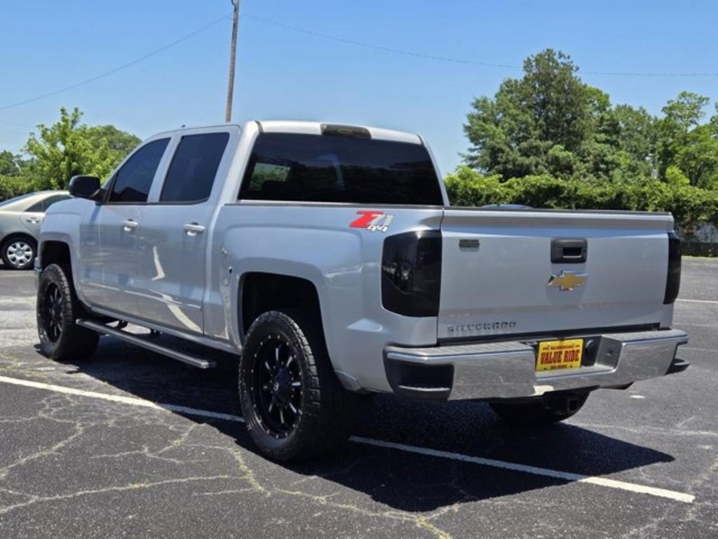 2015 Chevrolet Silverado - $22,995