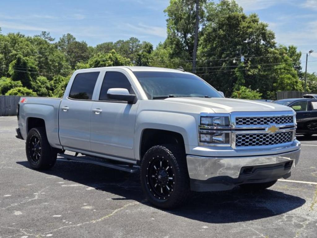 2015 Chevrolet Silverado - $22,995