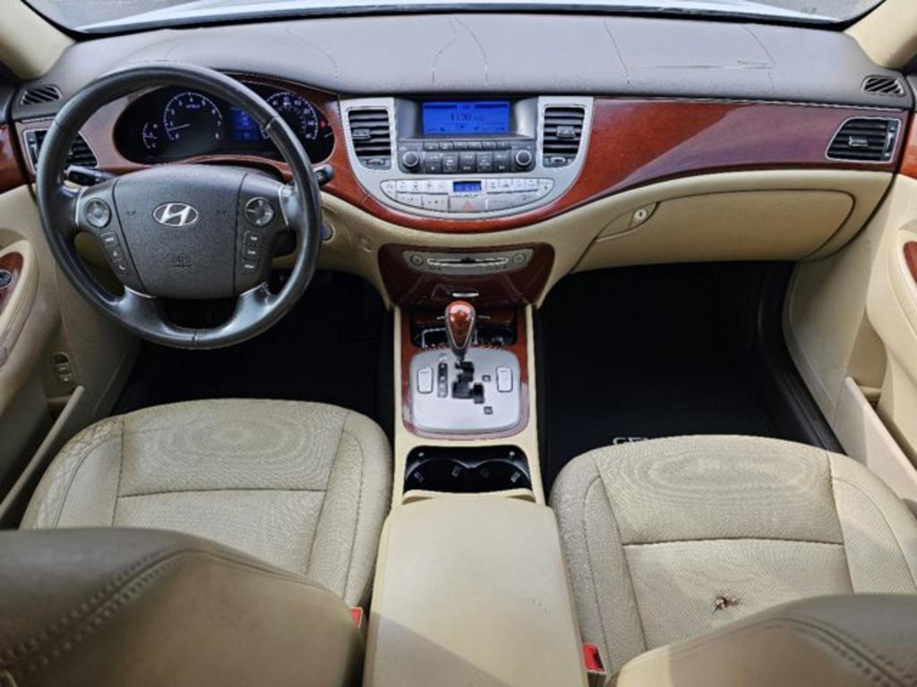2013 Hyundai Genesis 3.8L photo