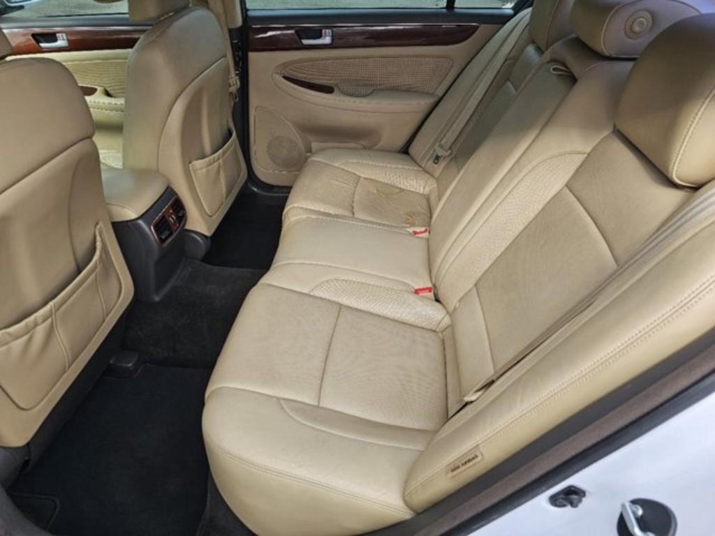 2013 Hyundai Genesis 3.8L photo