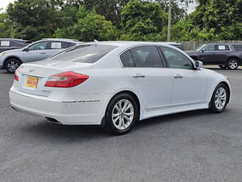 2013 Hyundai Genesis 3.8L photo