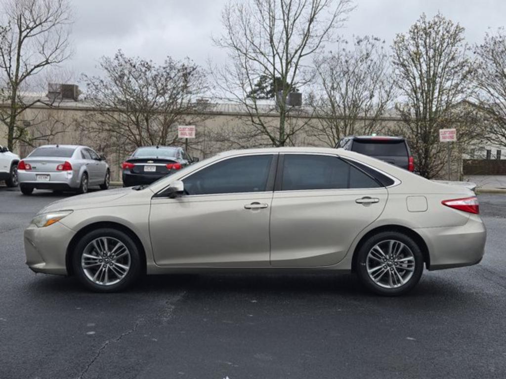 2016 Toyota Camry - $13,995
