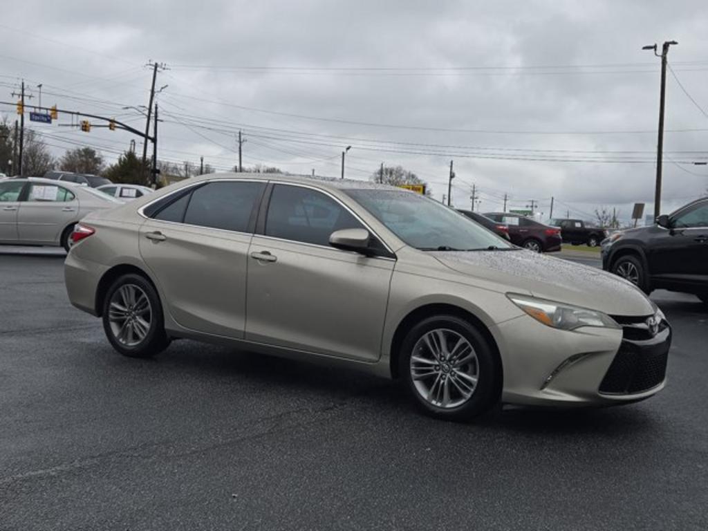 2016 Toyota Camry - $13,995