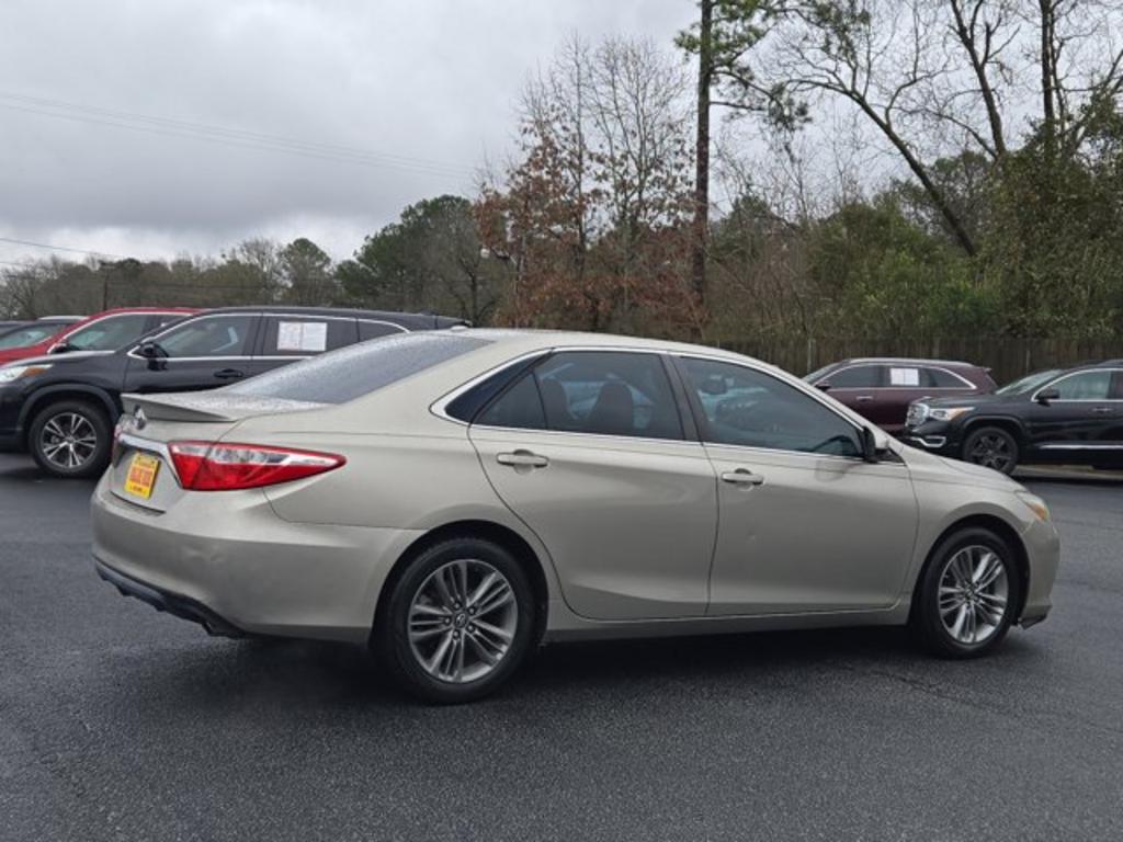 2016 Toyota Camry - $13,995