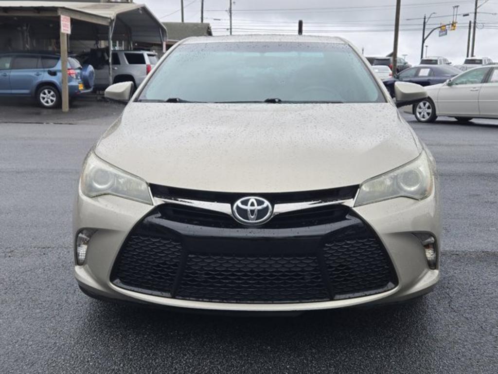 2016 Toyota Camry - $13,995