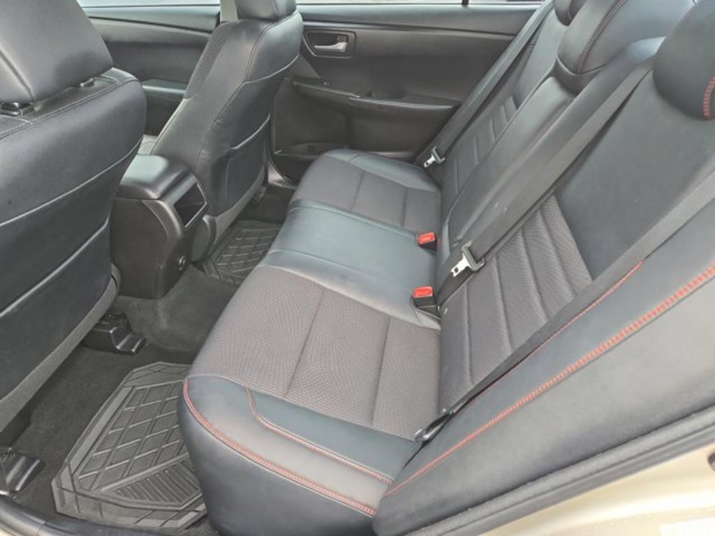 2016 Toyota Camry - $13,995