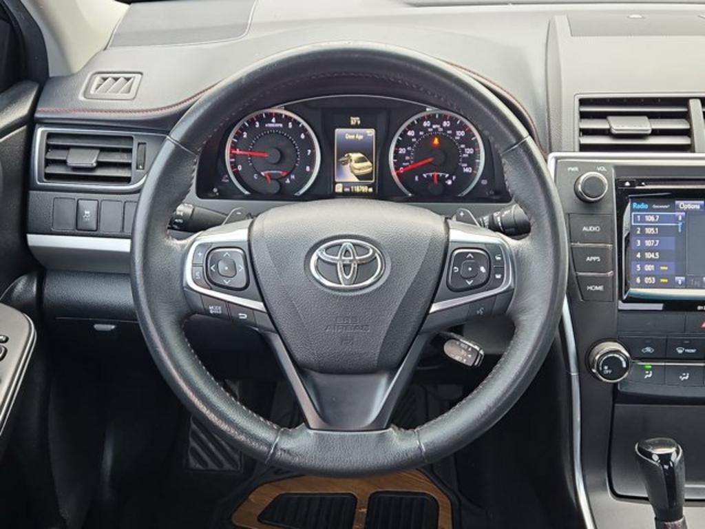 2016 Toyota Camry - $13,995