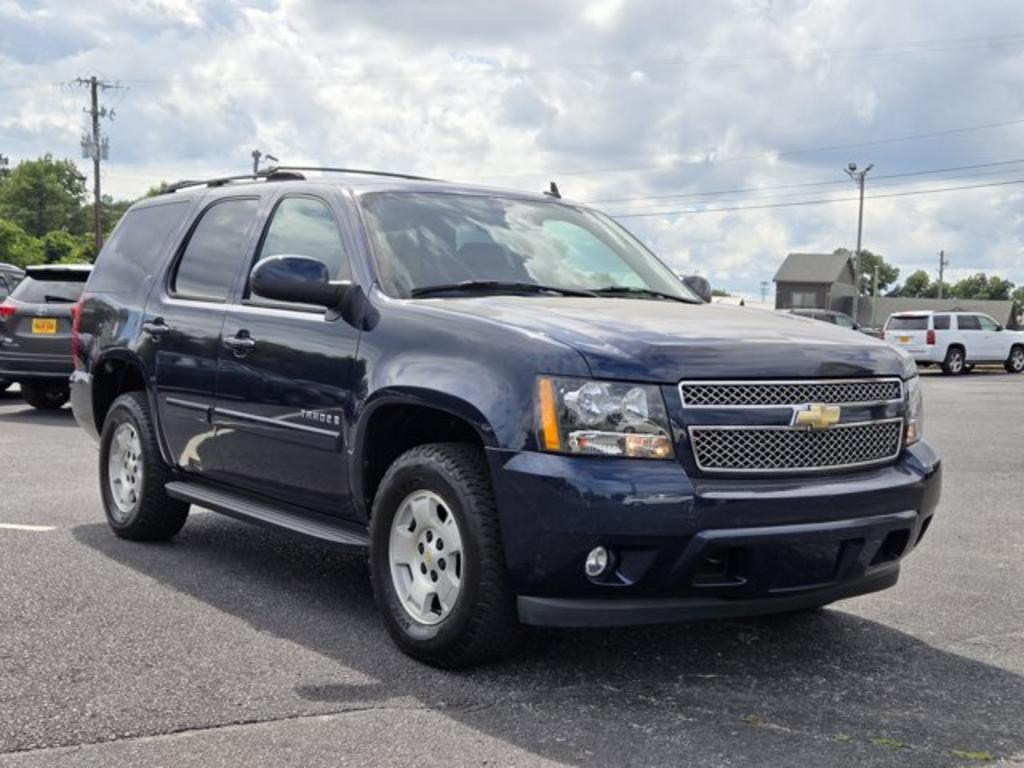 2007 Chevrolet Tahoe - $11,995