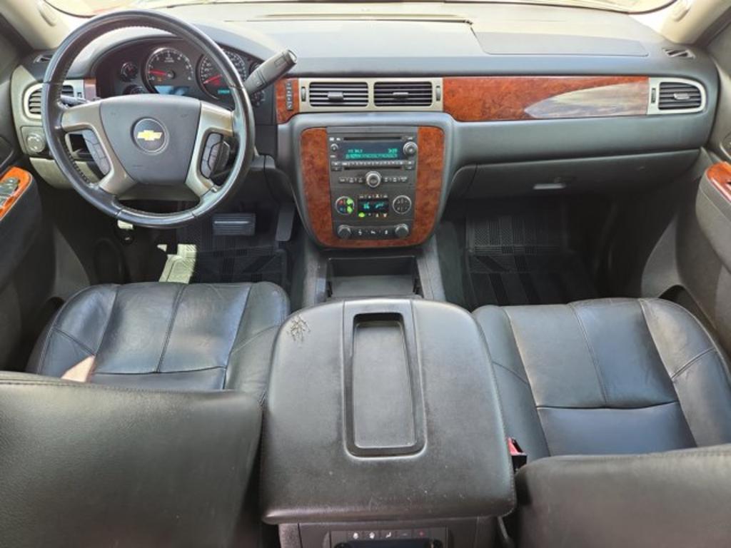 2013 Chevrolet Suburban - $11,995