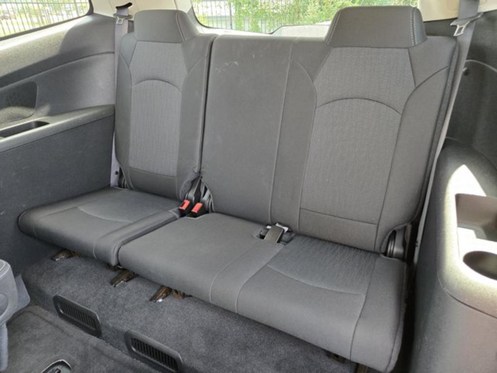 2017 Chevrolet Traverse - $10,995