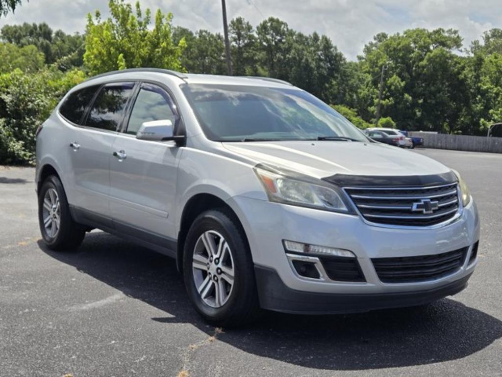 2017 Chevrolet Traverse - $10,995