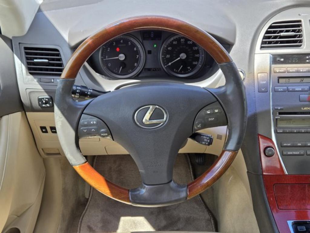 2009 Lexus ES - $10,995