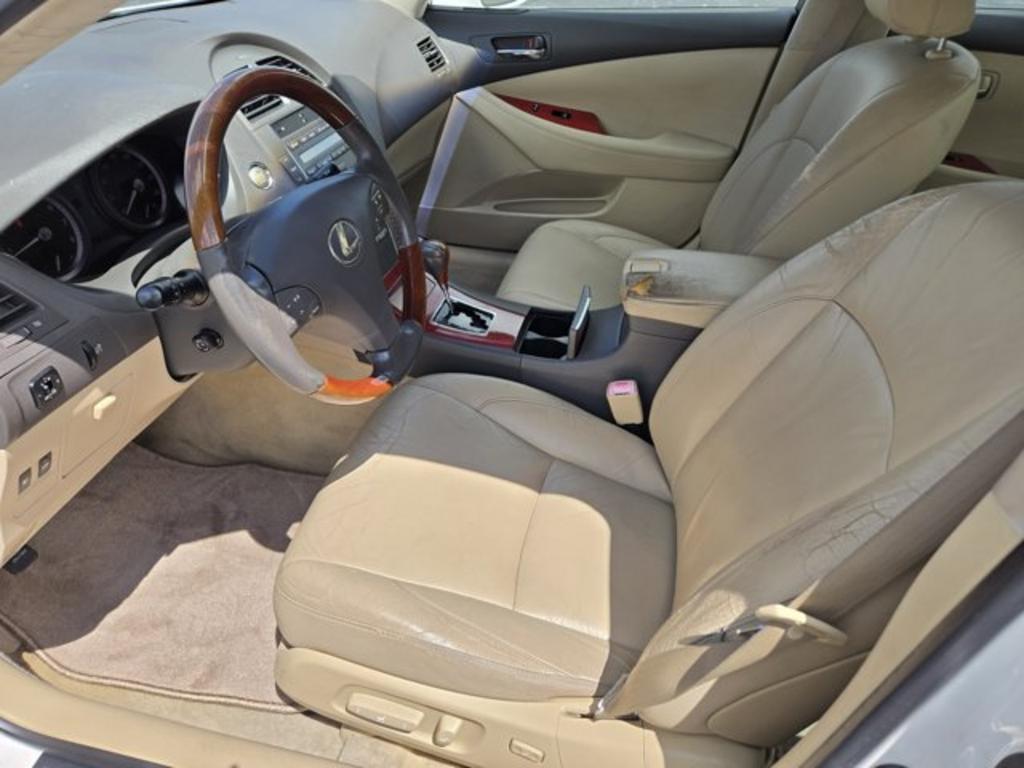 2009 Lexus ES - $10,995