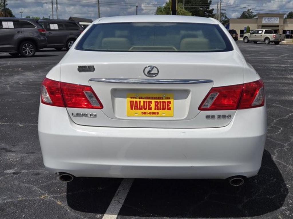 2009 Lexus ES - $10,995