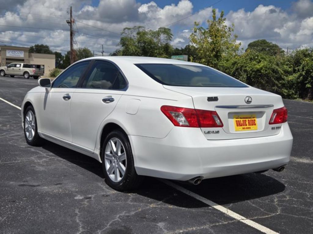2009 Lexus ES - $10,995